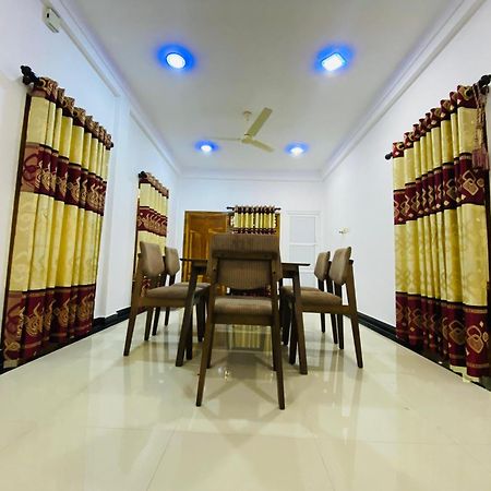 Columbus Villa Джафна Екстериор снимка